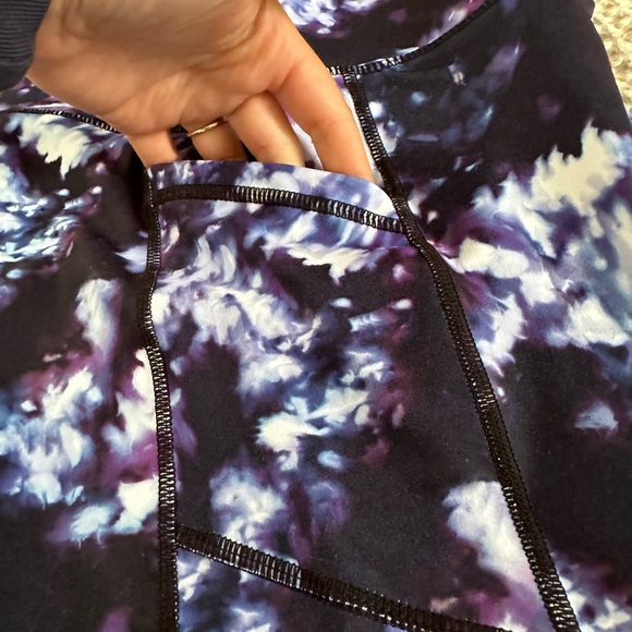 BARELY WORN Gaiam Floral Leggings M - Picture 2 of 4